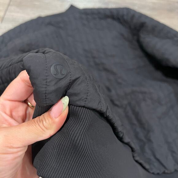 Lululemon Athletica Black Bomber Jacket Reversible Size 10 - Picture 7 of 12